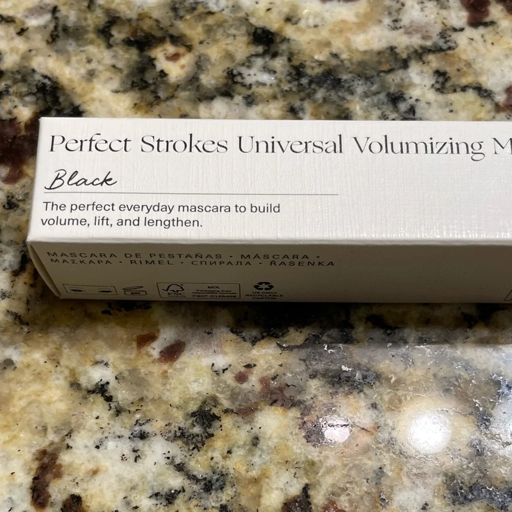 Rare Beauty Perfect Strokes Universal Volumizing Mascara — Black